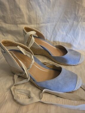 Vionic Light Blue Suede Platform Wedges Lace Up Leg Sandal Sz 8 Closed Toe